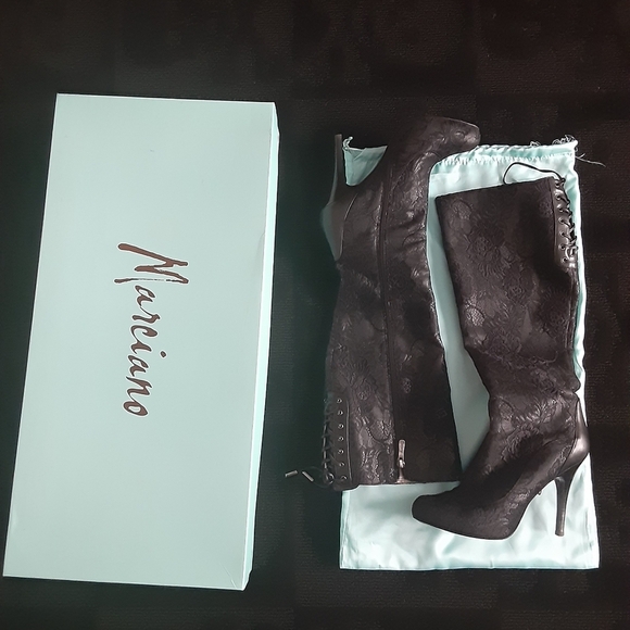 Knee Length Lace Zip-up Boots - Picture 6 of 8